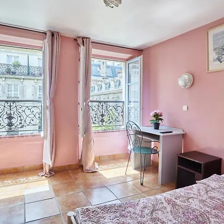 Le Petit Borda Otel Paris