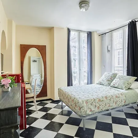 Le Petit Borda 3* Parijs