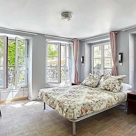 Hotel Le Petit Borda Parijs