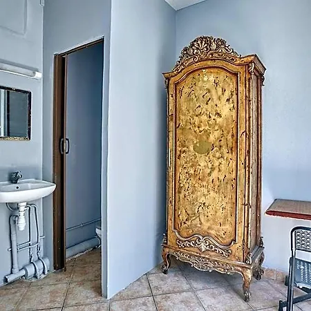 Le Petit Borda Hotel 3*
