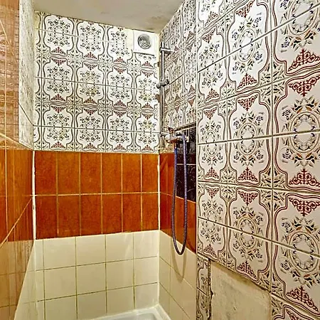 Hotel Le Petit Borda Parijs