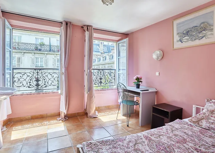 Le Petit Borda Hotel