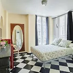 Le Petit Borda 3* 파리